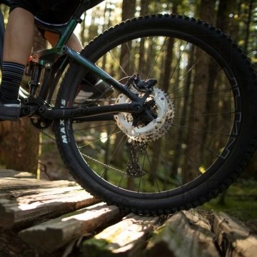 Shimano MT601 27.5'' 12S - Tubeless - Ön 110x15 mm - Arka 148x12 mm Thru Axle - MICRO SPLINE - CENTER LOCK  ÖN-ARKA JANT SETİ