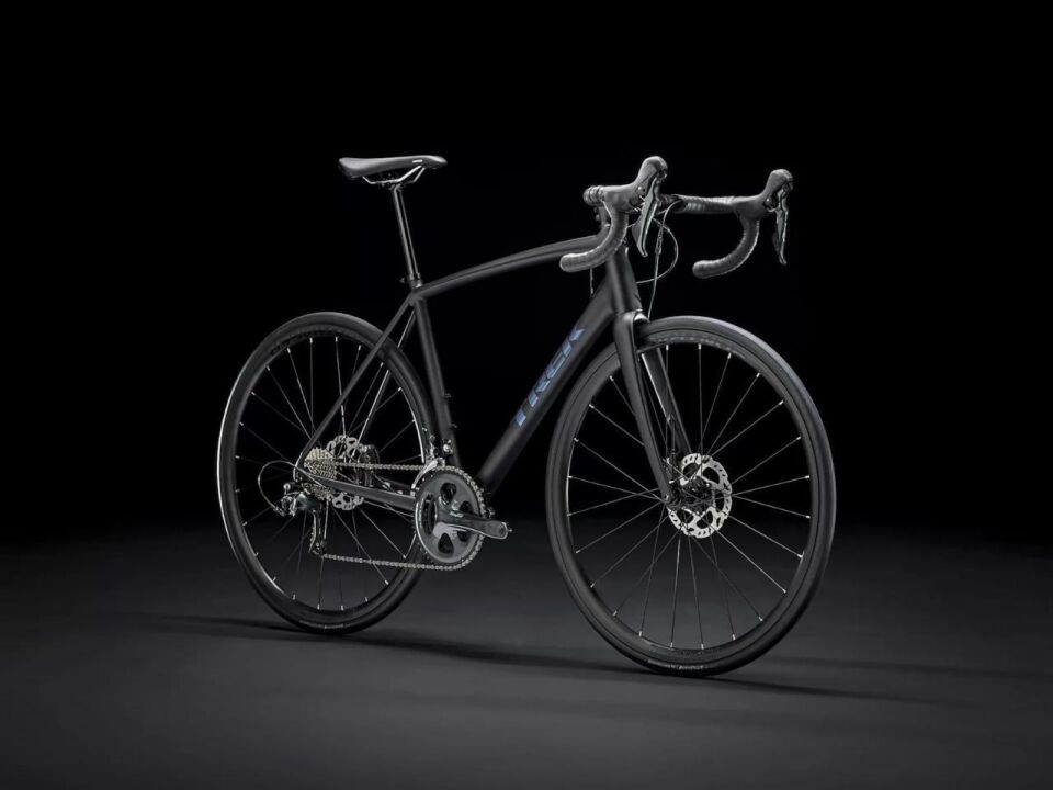 TREK EMONDA ALR 4 DISC MAT/PARLAK SİYAH 47 Cm