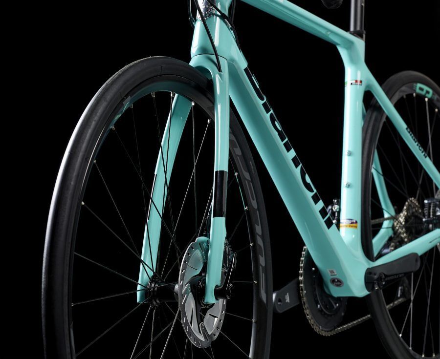 BIANCHI INFINITO XE DISK SHIMANO ULTEGRA 11S CELESTE CK16/BLACK FULL GLOOSY