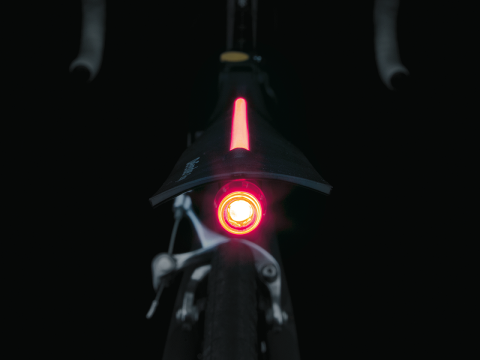 DEFENDER™ iGLOW® LED IŞIKLI ARKA ÇAMURLUK